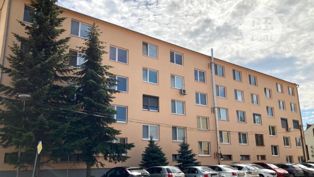 PREDANÝ Útulný 3 izbový byt v centre mesta Pezinok