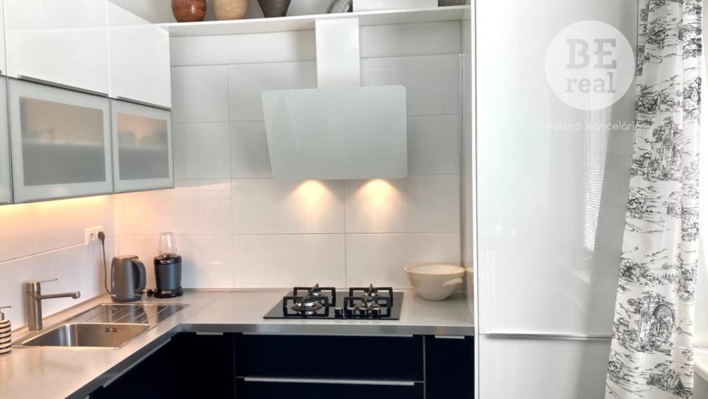 PREDANÝ Útulný 3 izbový byt v centre mesta Pezinok