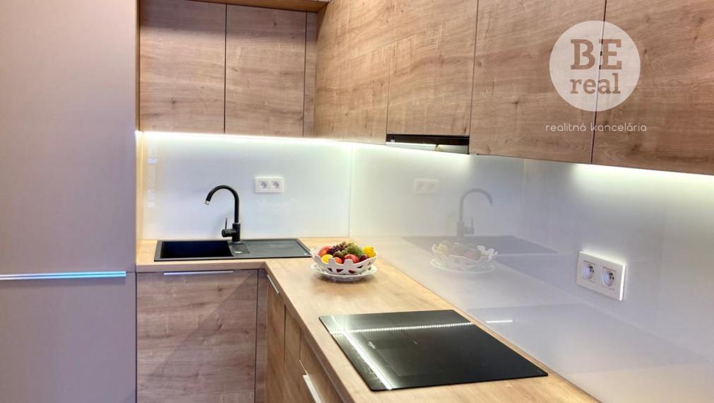 PREDANÝ 2 izbový bytík s nádherným výhľadom v Malých Krasňanoch