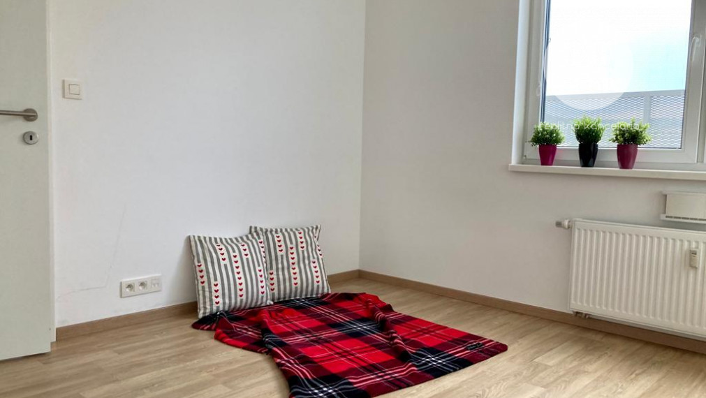 PREDANÝ 2 izbový bytík s nádherným výhľadom v Malých Krasňanoch