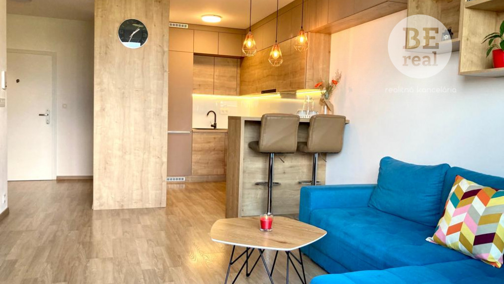 PREDANÝ 2 izbový bytík s nádherným výhľadom v Malých Krasňanoch