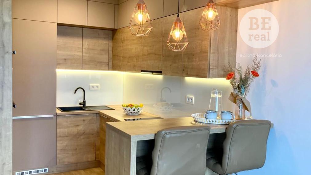 PREDANÝ 2 izbový bytík s nádherným výhľadom v Malých Krasňanoch