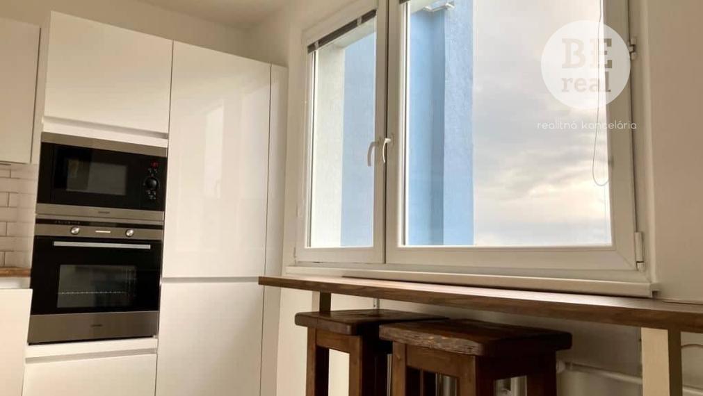 PRENAJATÝ Krásny 3 izbový byt na prenájom na Gelnickej ulici