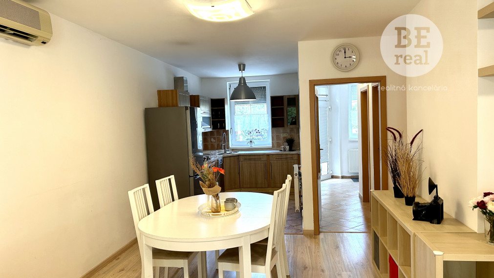 PREDANÉ 3 izbový dom v súkromnom rezorte v Hrubej Borši