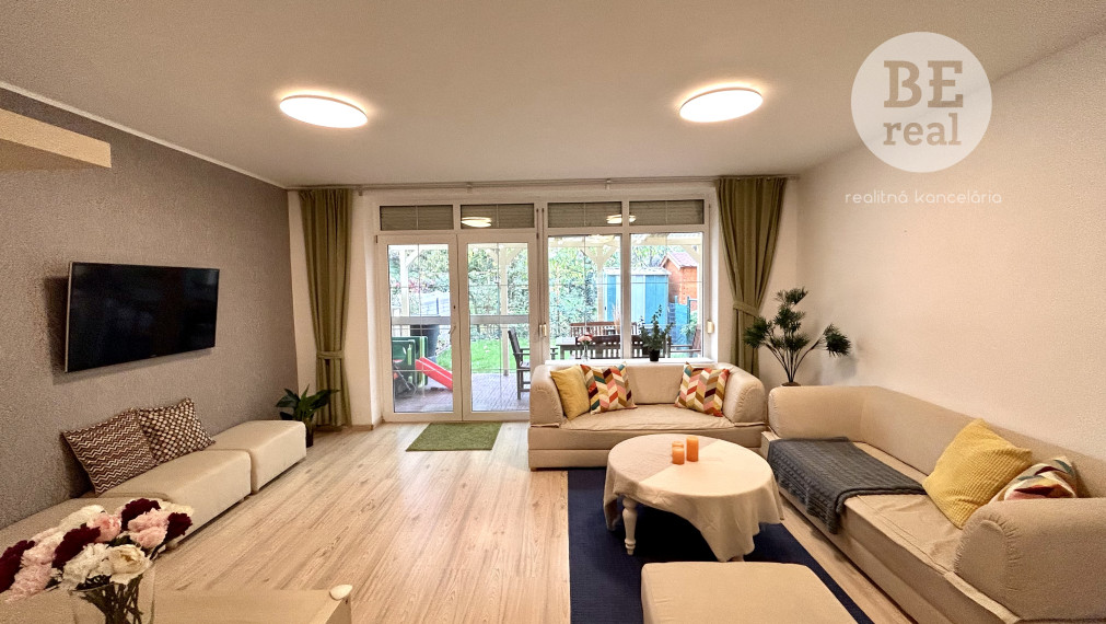 PREDANÉ 3 izbový dom v súkromnom rezorte v Hrubej Borši