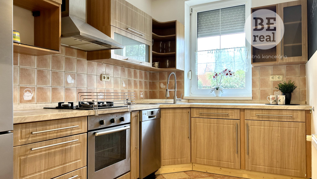 PREDANÉ 3 izbový dom v súkromnom rezorte v Hrubej Borši