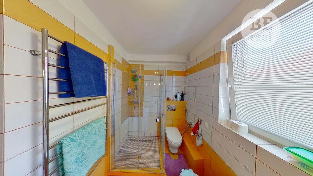 PREDANÝ Dvojpodlažný 5 izbový rodinný dom vo Hviezdoslavove