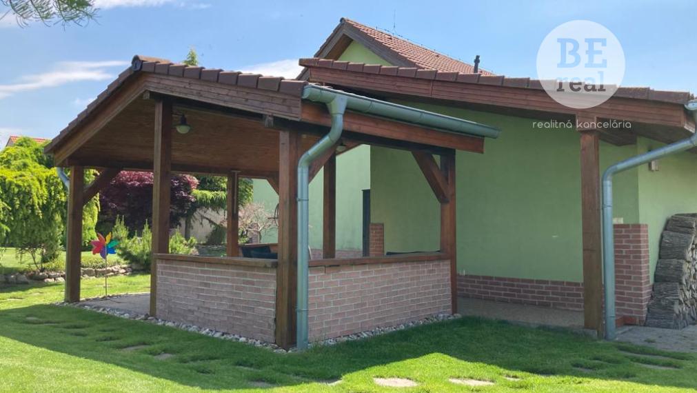 PREDANÝ Dvojpodlažný 5 izbový rodinný dom vo Hviezdoslavove