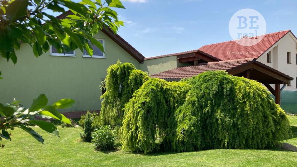 PREDANÝ Dvojpodlažný 5 izbový rodinný dom vo Hviezdoslavove