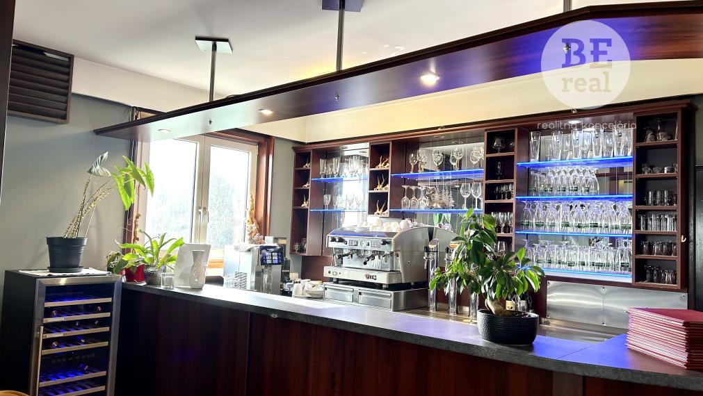 Zaujímavá ponuka na predaj kompletne zariadenej reštaurácie