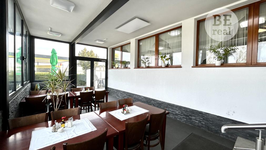 Zaujímavá ponuka na predaj kompletne zariadenej reštaurácie