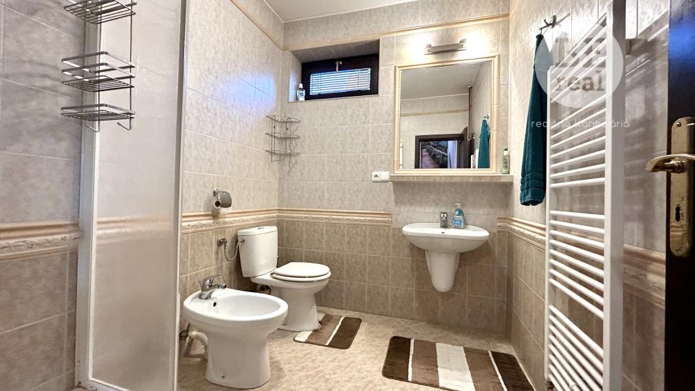 PREDANÝ 6 izbový rodinný dom s veľkorysým pozemkom v Pustých Úľanoch