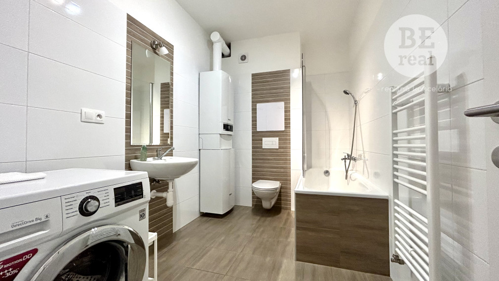 PRENAJATÝ 2 izbový byt na prenájom s parkovacím miestom v cene