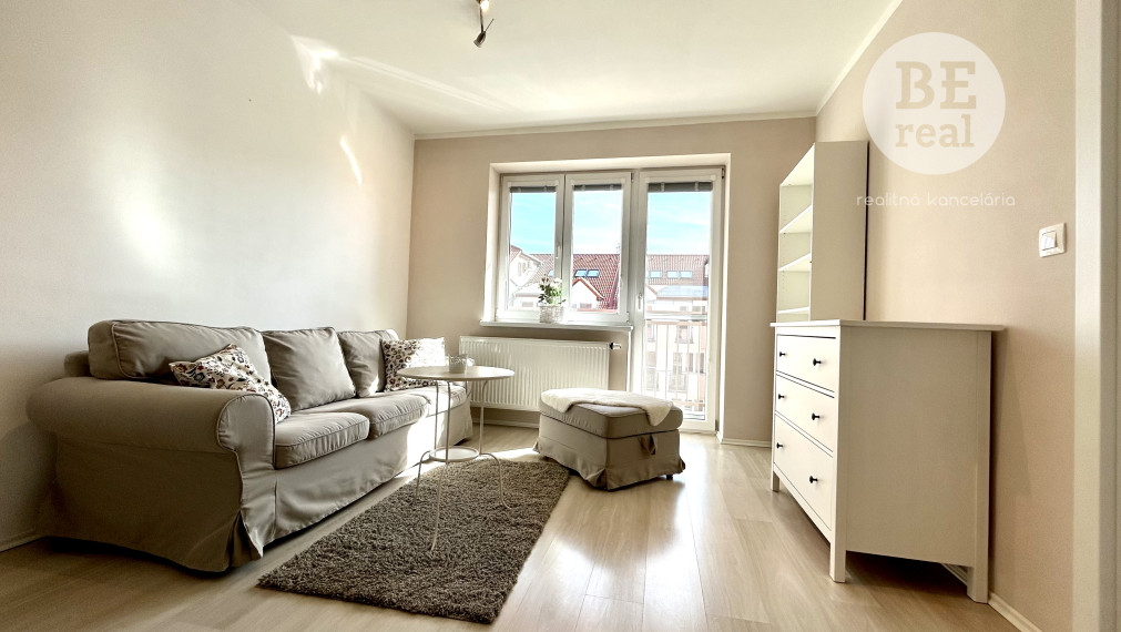 PRENAJATÝ 2 izbový byt na prenájom s parkovacím miestom v cene