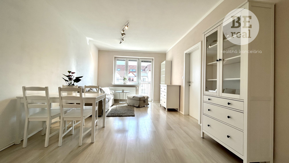 PRENAJATÝ 2 izbový byt na prenájom s parkovacím miestom v cene