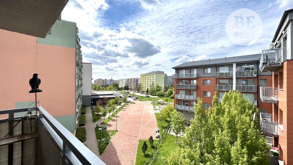 PRENAJATÝ Luxusný 3 izbový byt s garážovým parkovaním