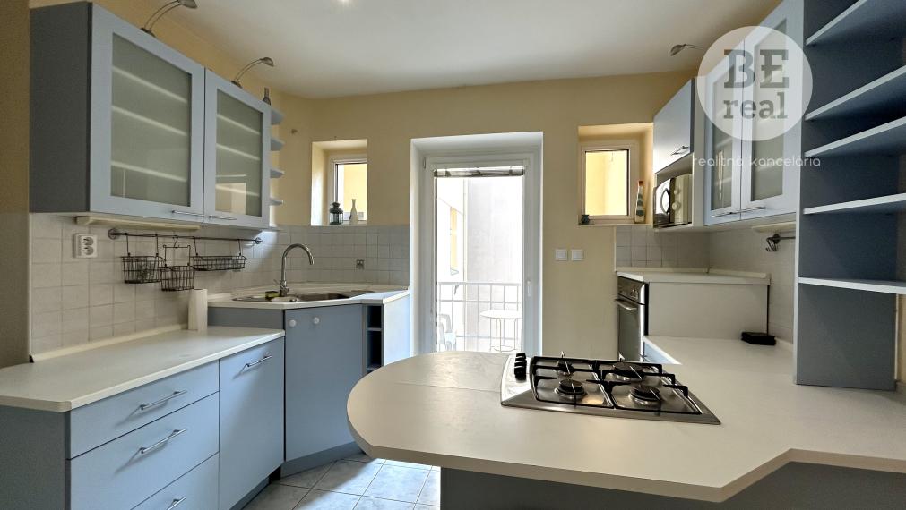 PRENAJATÝ Veľkorysý 3 izbový byt v Starom Meste na prenájom