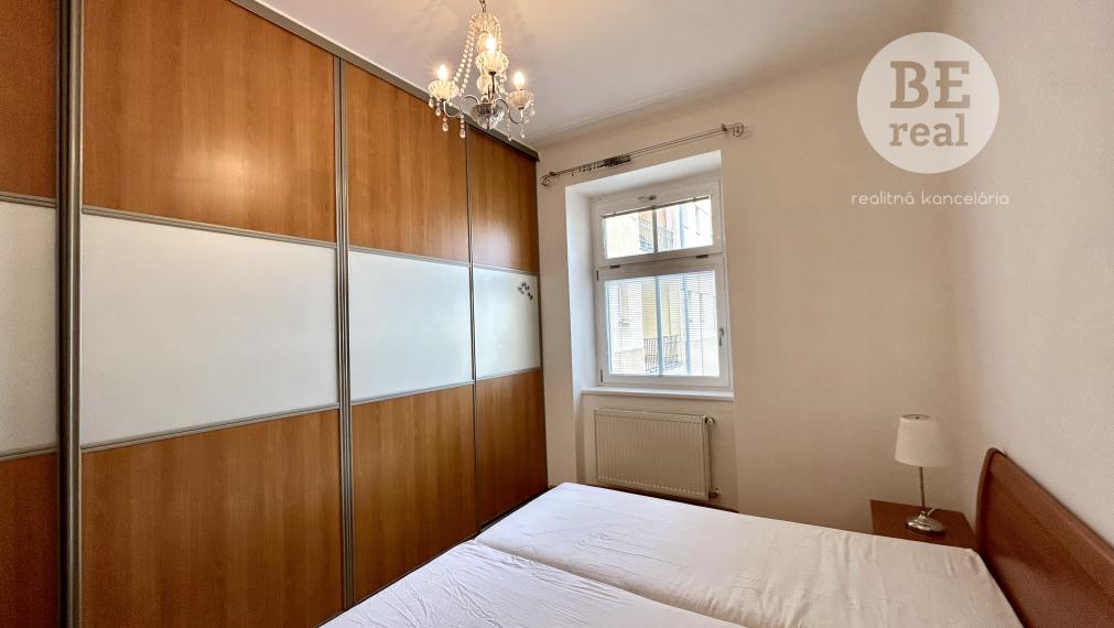 PRENAJATÝ Veľkorysý 3 izbový byt v Starom Meste na prenájom