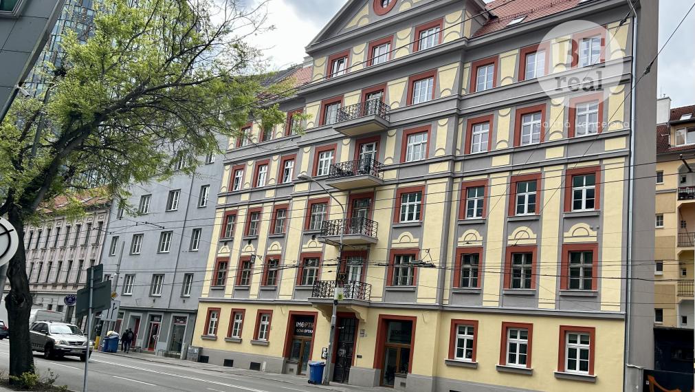 PRENAJATÝ Veľkorysý 3 izbový byt v Starom Meste na prenájom