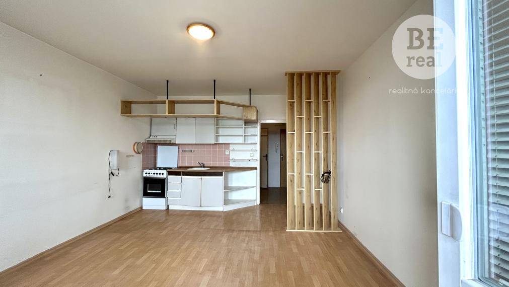 PREDANÁ Garsónka na Jungmannovej ulici v Petržalke