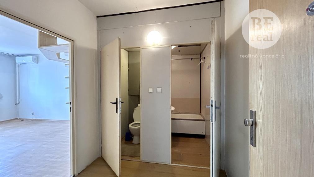 PREDANÁ Garsónka na Jungmannovej ulici v Petržalke