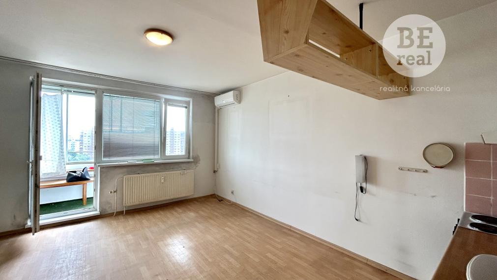 PREDANÁ Garsónka na Jungmannovej ulici v Petržalke