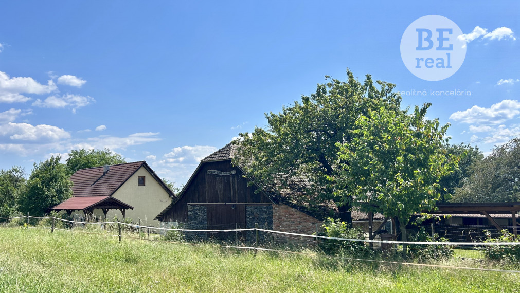 Rezervovaný - Ranč na predaj v malebnom prostredí Podkriváň