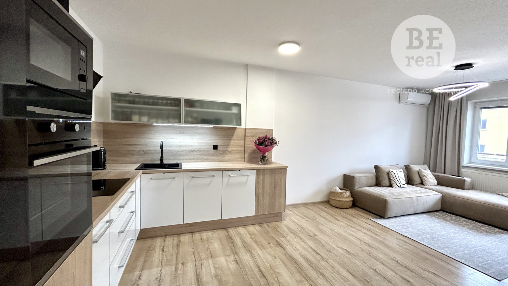 PRENAJATÝ Komplet zrekonštruovaný 2 izbový byt na prenájom