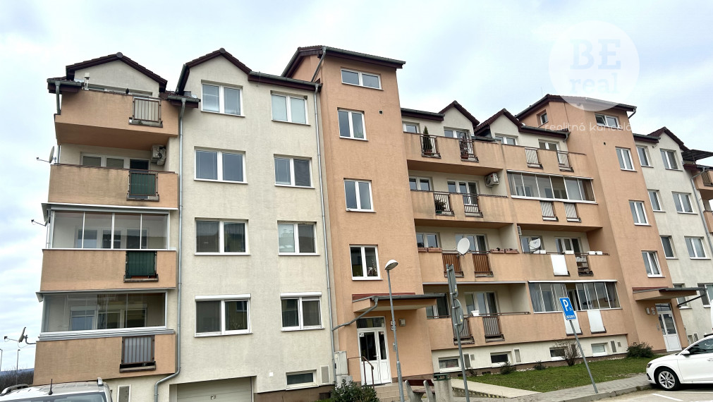 PRENAJATÝ Komplet zrekonštruovaný 2 izbový byt na prenájom