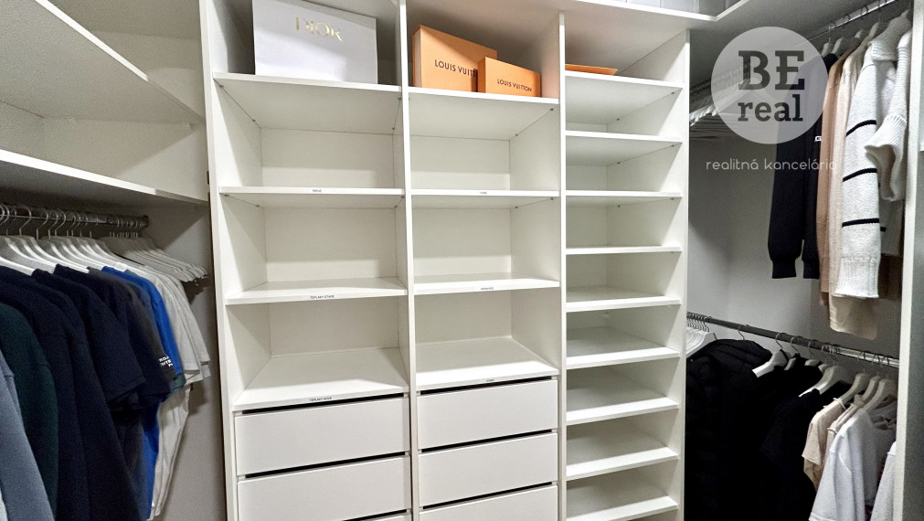 PRENAJATÝ Komplet zrekonštruovaný 2 izbový byt na prenájom