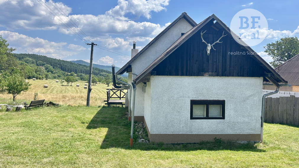 PREDANÝ Ranč na predaj v malebnom prostredí Podkriváň