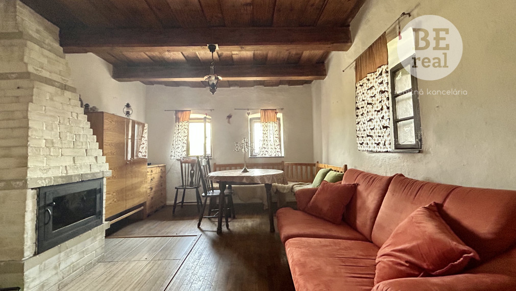 PREDANÝ Ranč na predaj v malebnom prostredí Podkriváň