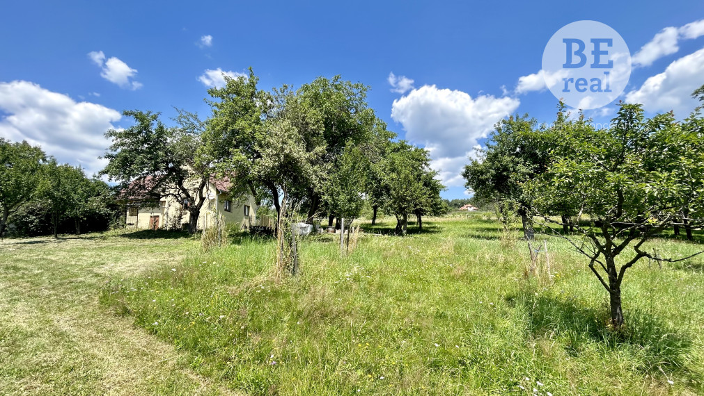 PREDANÝ Ranč na predaj v malebnom prostredí Podkriváň