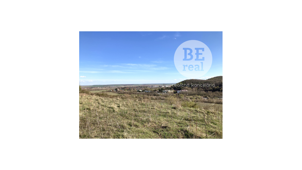 Slnečná terasa, z ktorej máte Pezinok ako na dlani