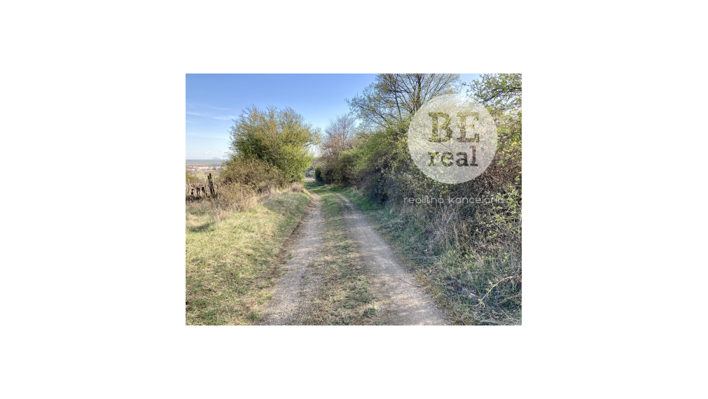 Slnečná terasa, z ktorej máte Pezinok ako na dlani