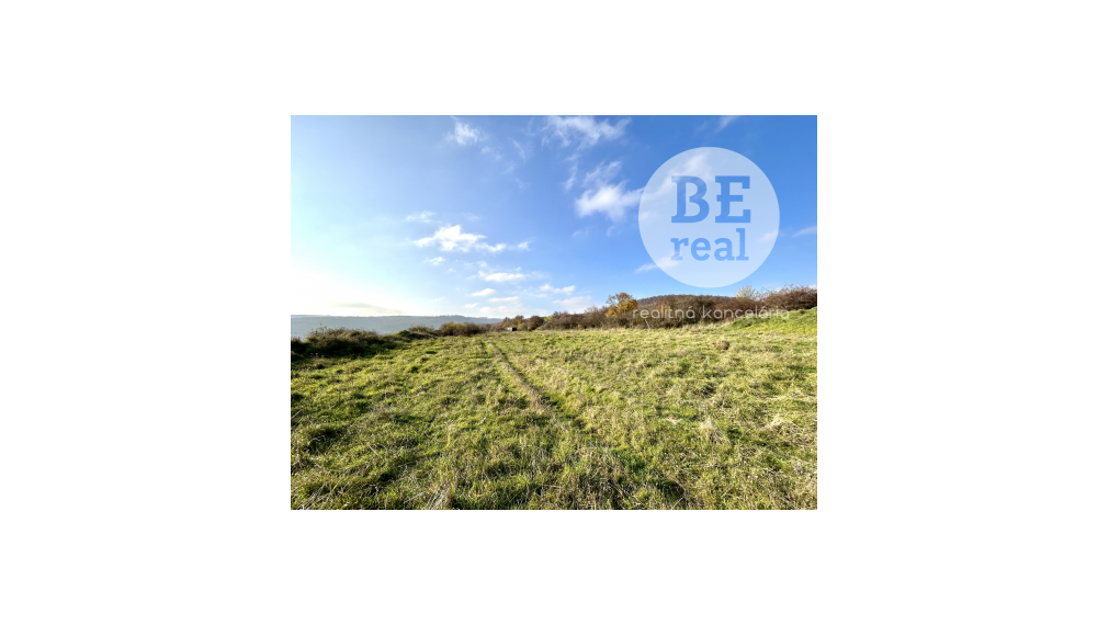 Slnečná terasa, z ktorej máte Pezinok ako na dlani