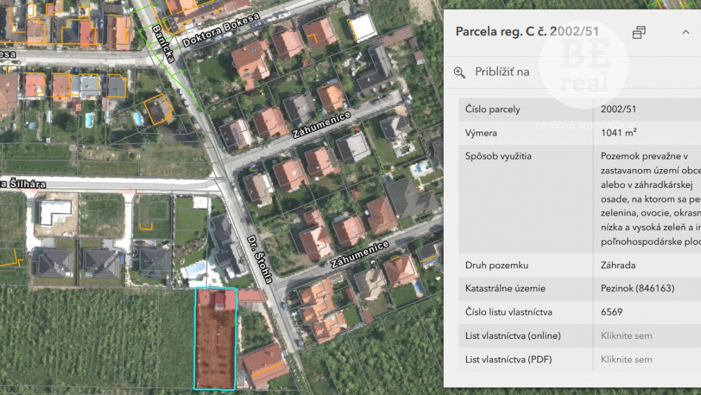 PREDANÝ rovinatý pozemok na stavebné využitie v Pezinku