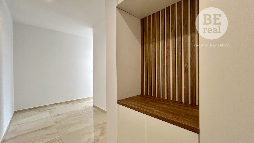 PRENAJATÝ 2 izbový byt v novostavbe s parkovaním