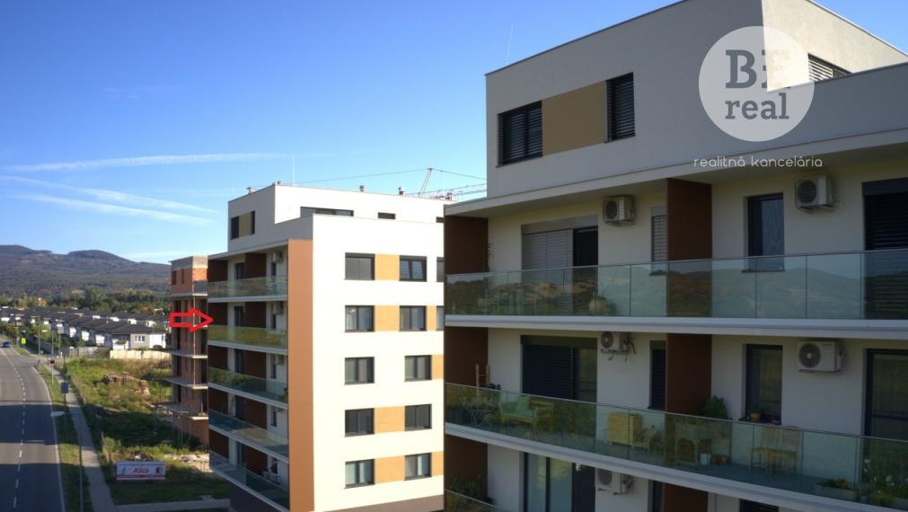 PREDANÝ 3 izbový byt s krásnym výhľadom - Byty Rozálka