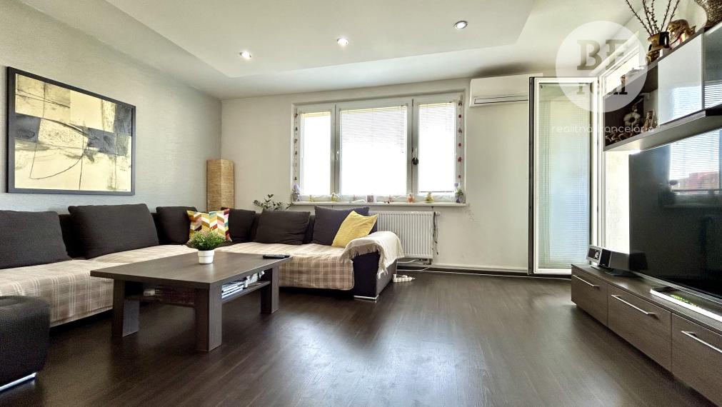 PREDANÝ NA PREDAJ 3 IZBOVÝ BYT S LOGGIOU V TRNAVE