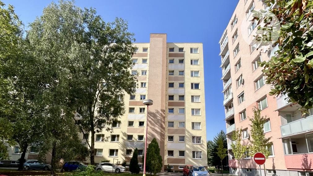 PREDANÝ NA PREDAJ 3 IZBOVÝ BYT S LOGGIOU V TRNAVE