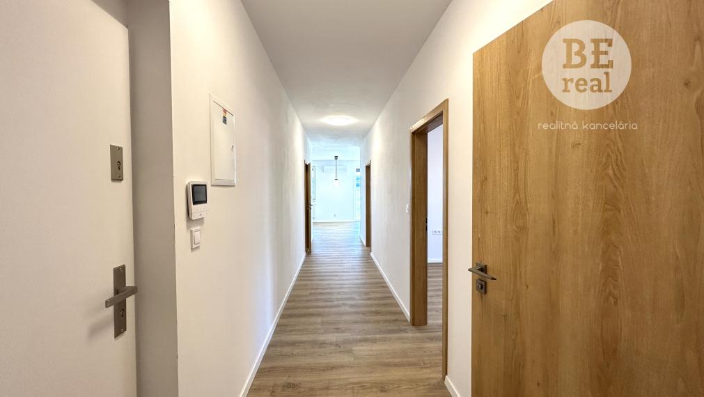 PREDANÝ 3 izbový byt s krásnym výhľadom - Byty Rozálka