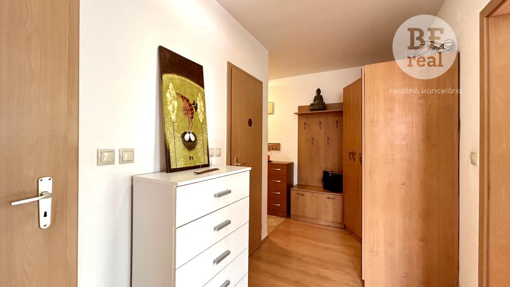 PREDANÉ 3 izbový byt s balkónom na sídlisku Muškát