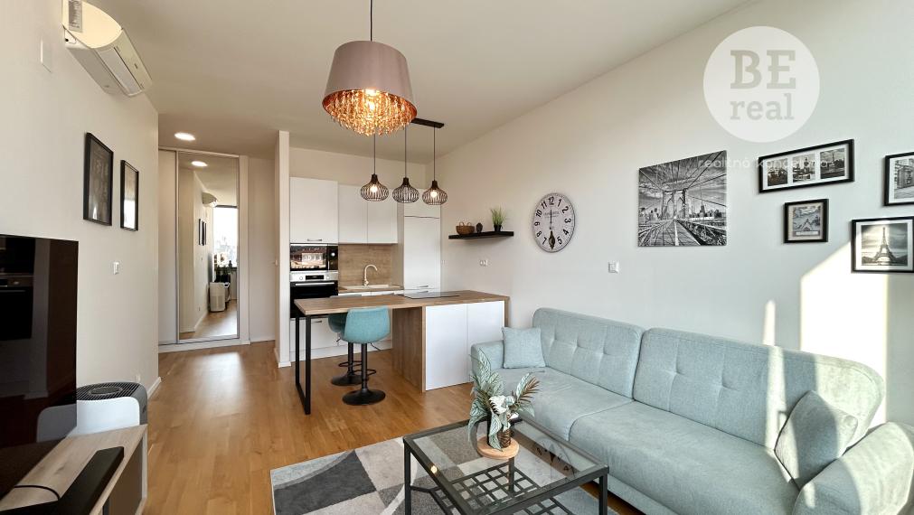 PRENAJATÝ  2i byt s parkovaním v Starom meste