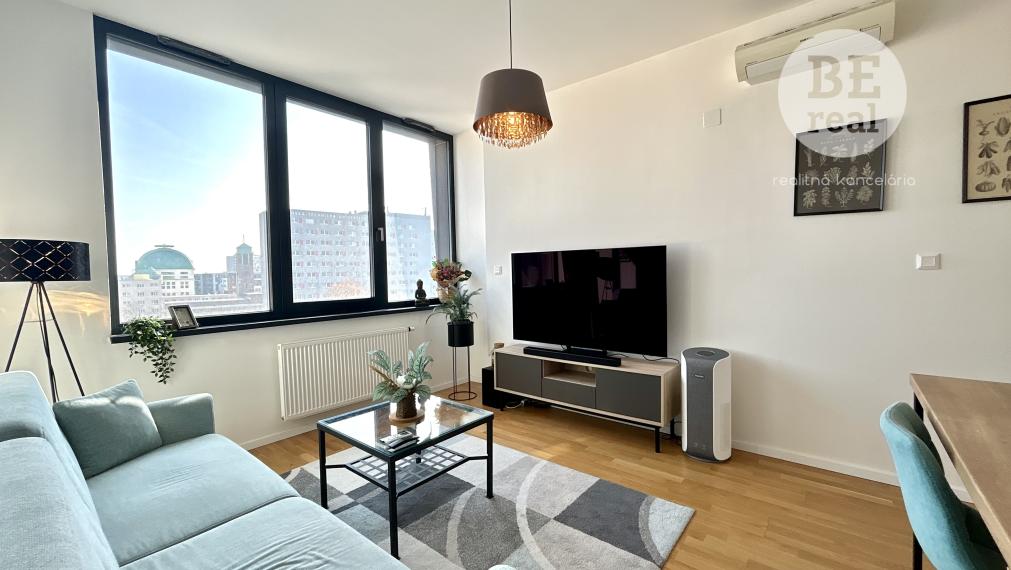 PRENAJATÝ  2i byt s parkovaním v Starom meste