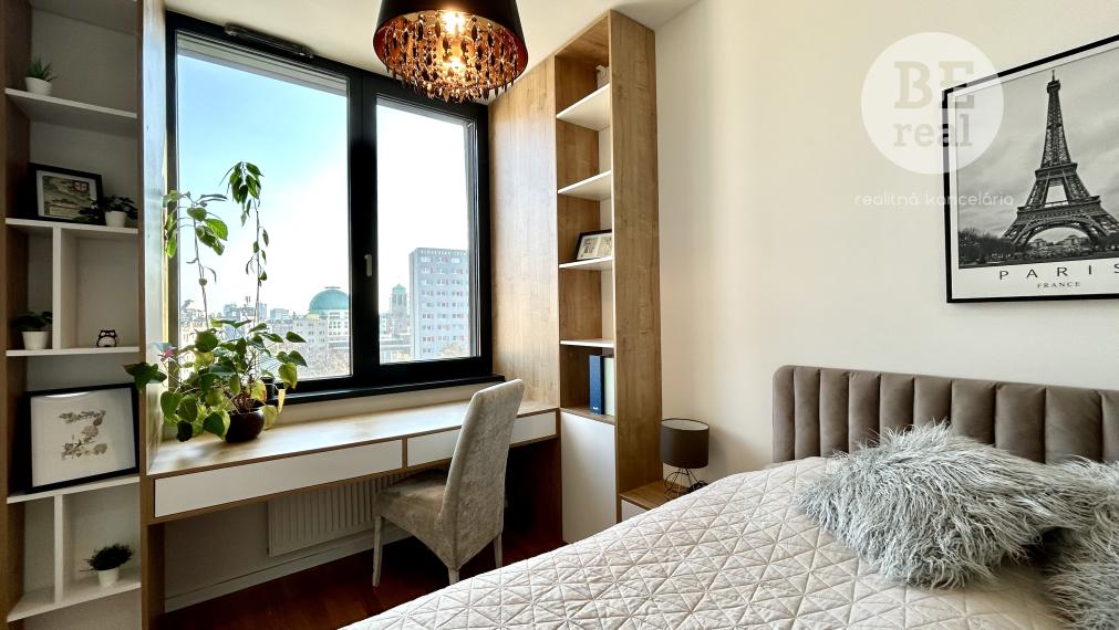 PRENAJATÝ  2i byt s parkovaním v Starom meste