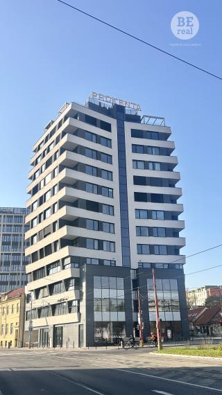 PRENAJATÝ  2i byt s parkovaním v Starom meste