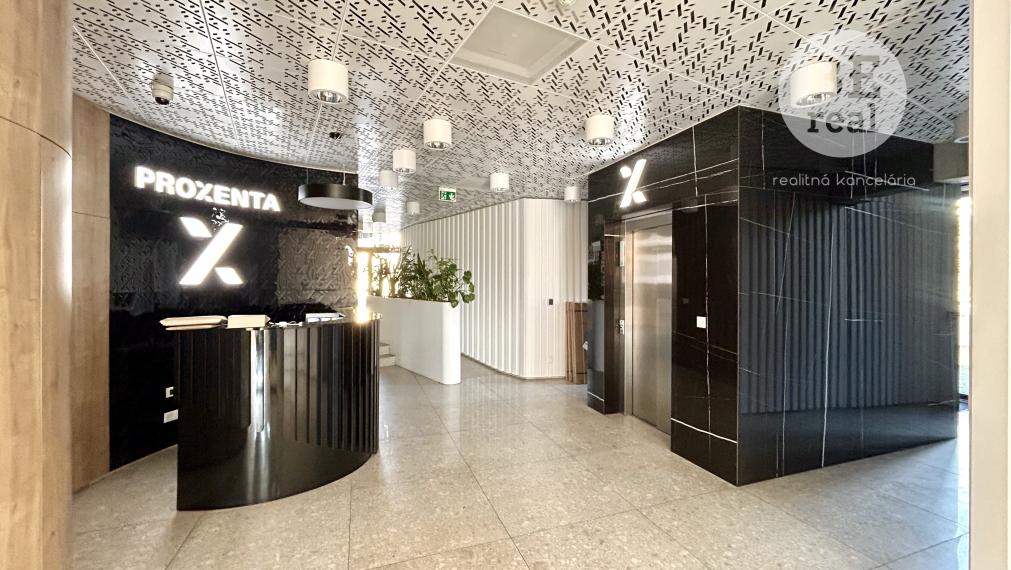 PRENAJATÝ  2i byt s parkovaním v Starom meste