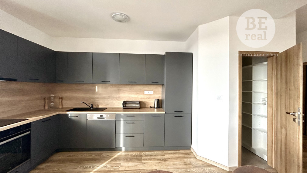 PRENAJATÝ 3i byt v novostavbe Dvory nad Žitavou