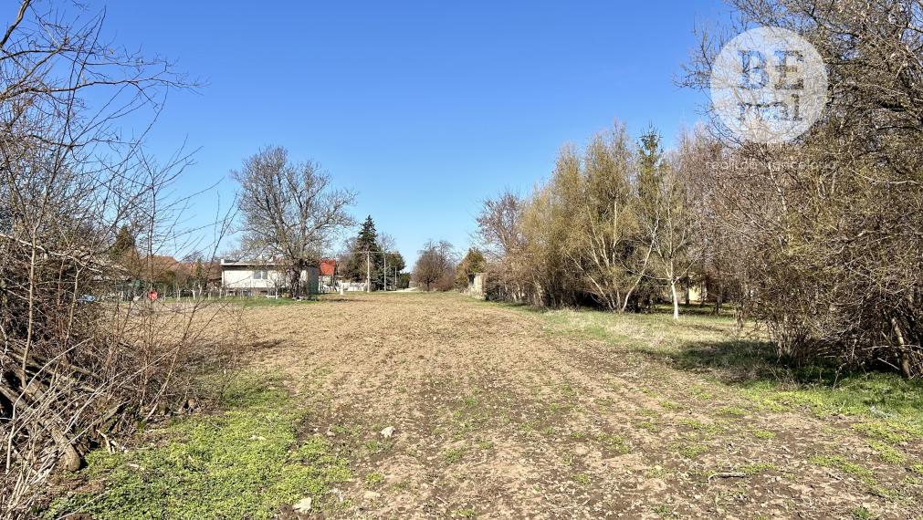 Na predaj stavebný pozemok v Medveckom okr. LEVICE